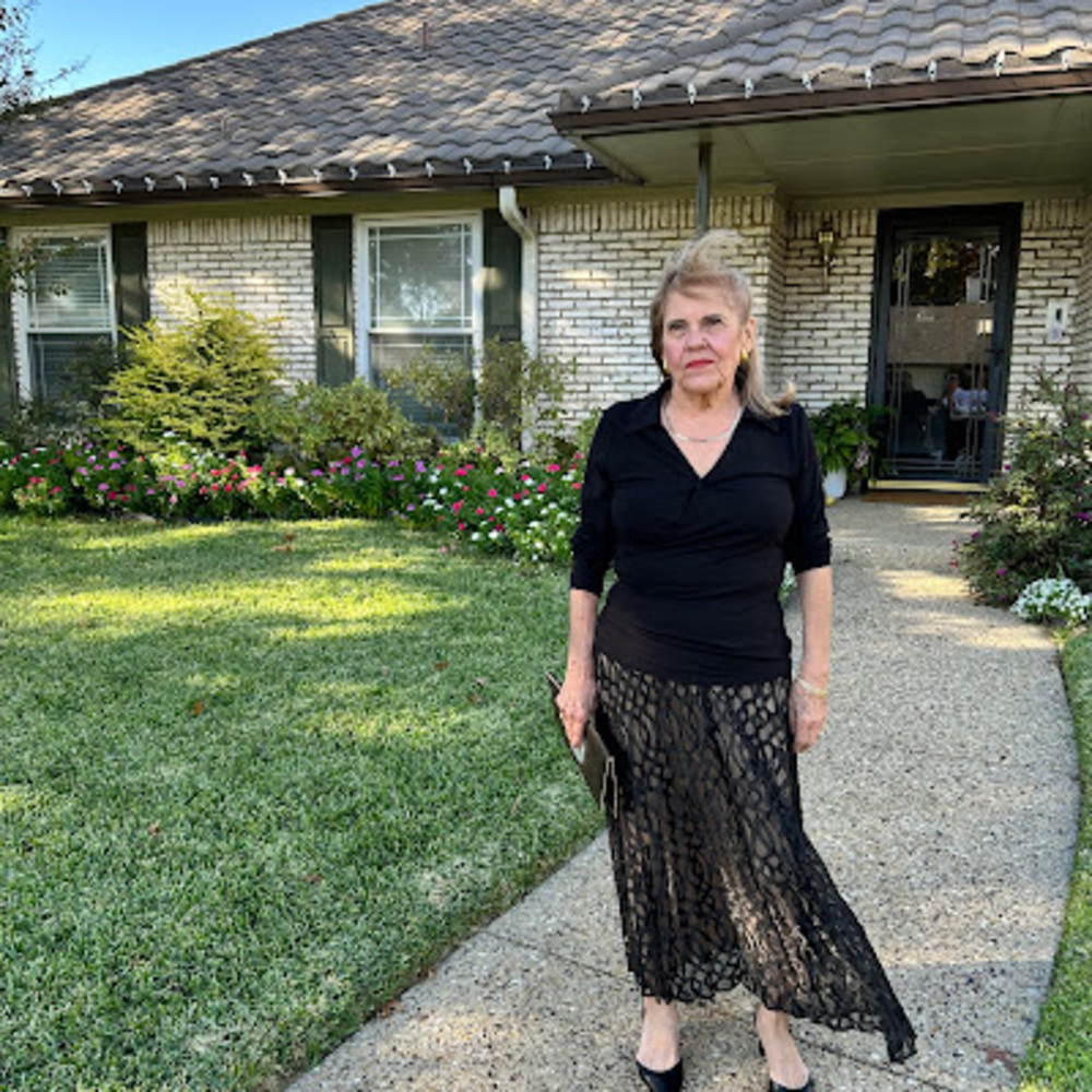 Meet your Posher, Carmen